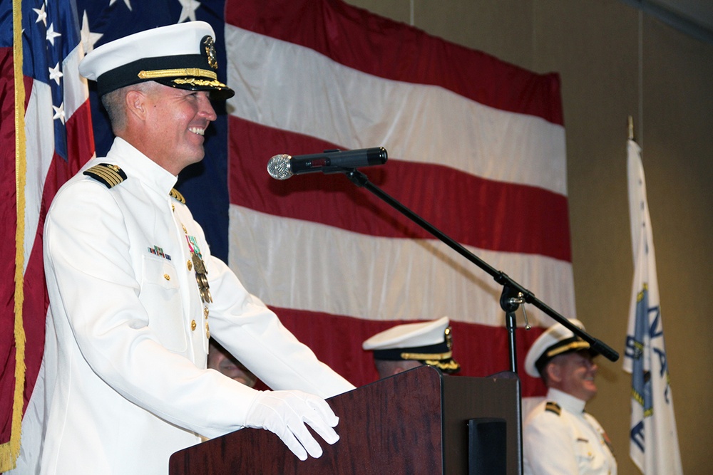 NAVFAC Mid-Atlantic holds Change of Command Ceremony