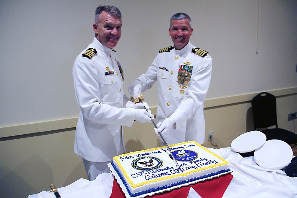 NAVFAC Mid-Atlantic holds Change of Command Ceremony