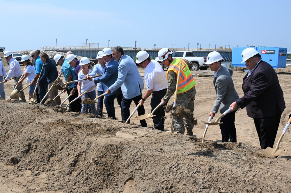 Corps of Engineers participates in Houma Navigation Canal Lock groundbreaking ceremony