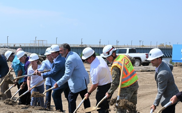 Corps of Engineers participates in Houma Navigation Canal Lock groundbreaking ceremony