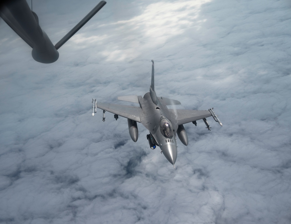 91st ARS refuels fighter aircraft during Exercise Bamboo Eagle 24-3