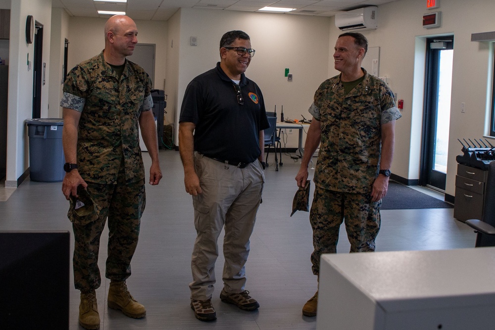 Commander, Sergeant Major, MCIPAC visit MCBCB