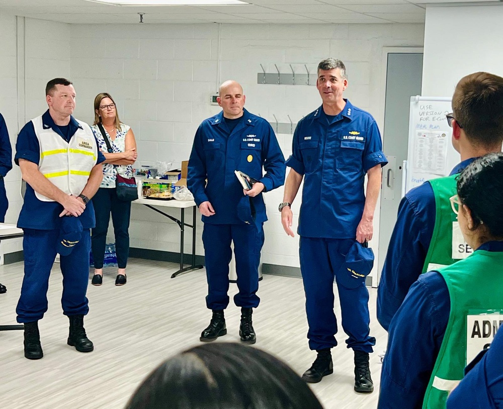 Coast Guard Atlantic Area Commander visits, Hurricane Debby Coast Guard District 7 Area Command Post