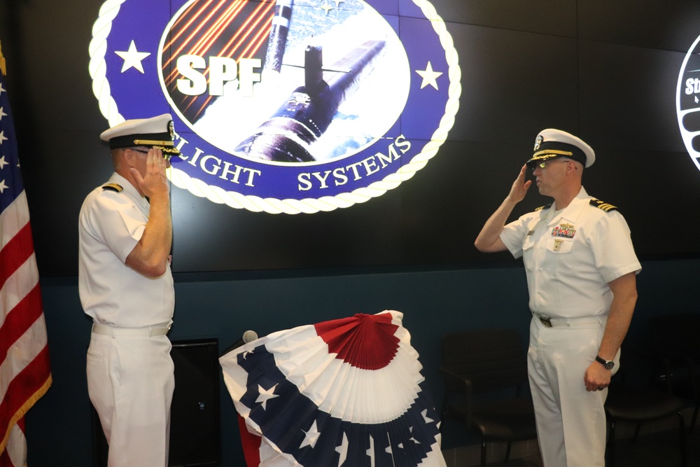 SSP Project Management Office for Flight Systems Holds Change of Command