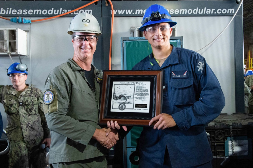 USS John C. Stennis Sailor earns Junior Sailor of the Quarter