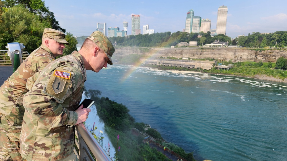 USACE Buffalo District Command Team Visits Niagara Falls