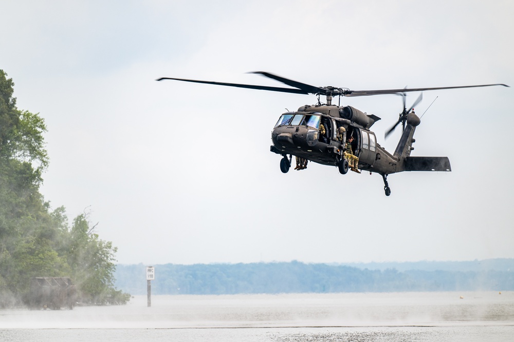 911th Helocast Training