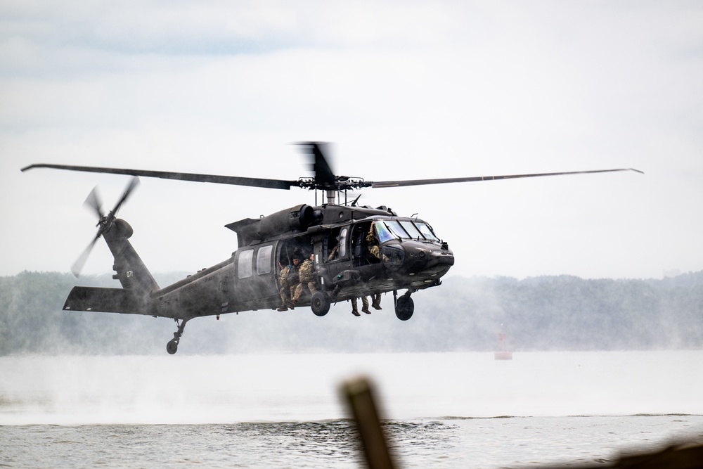 911th Helocast Training