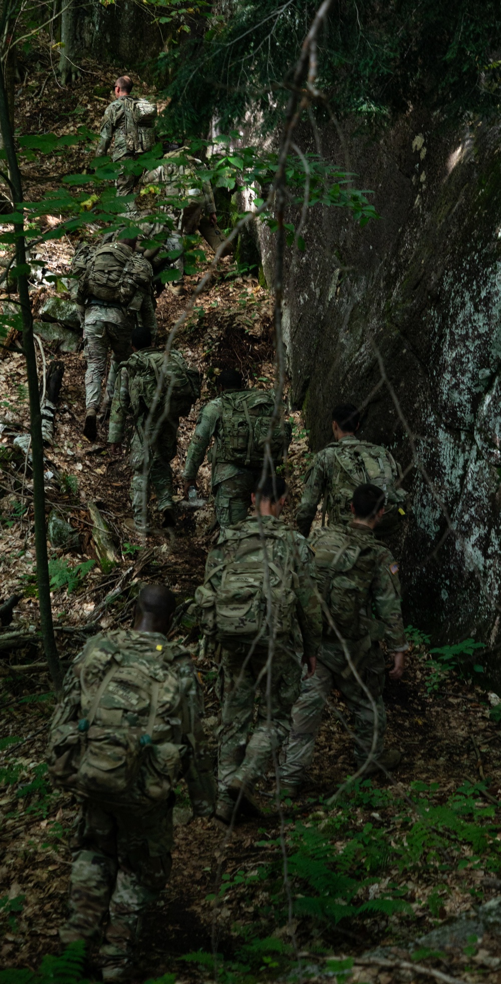 10th Mountain Soldiers climb Lower Wolfjaw Mountain