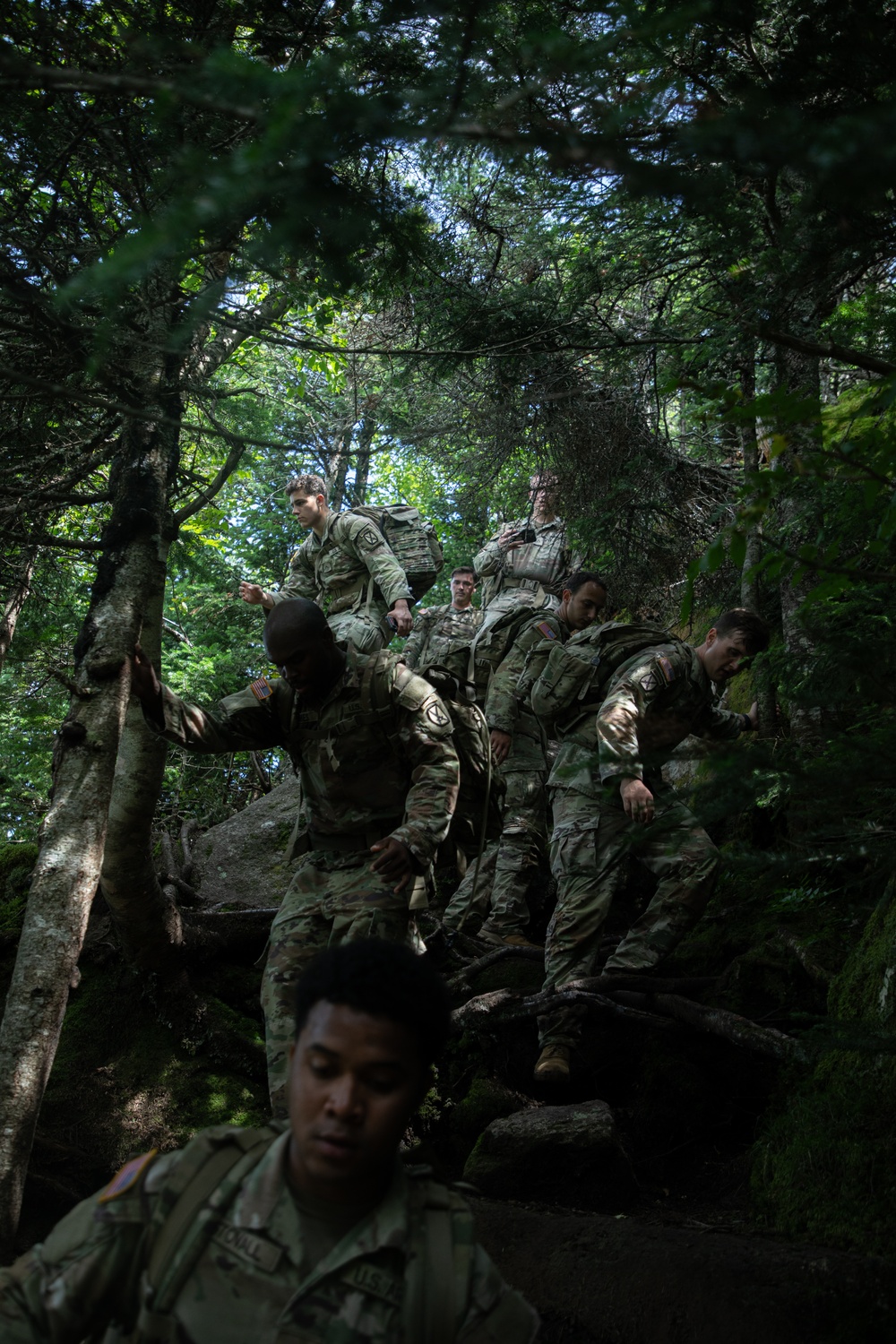 10th Mountain Soldiers climb Lower Wolfjaw Mountain