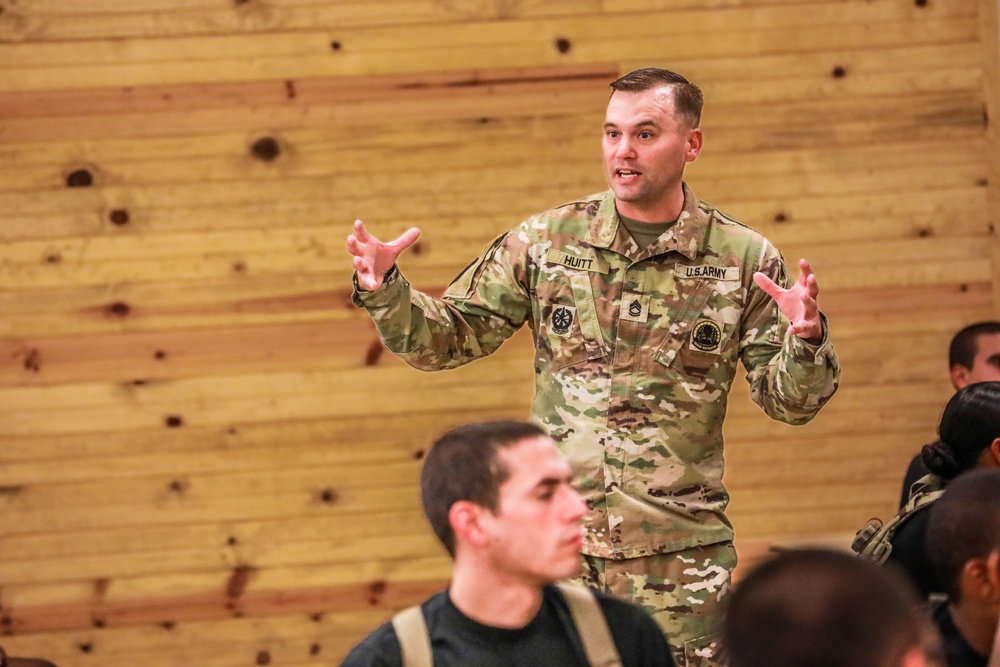 OCADA Career Manager Shares Experience with Future Soldier Preparatory Course Trainees