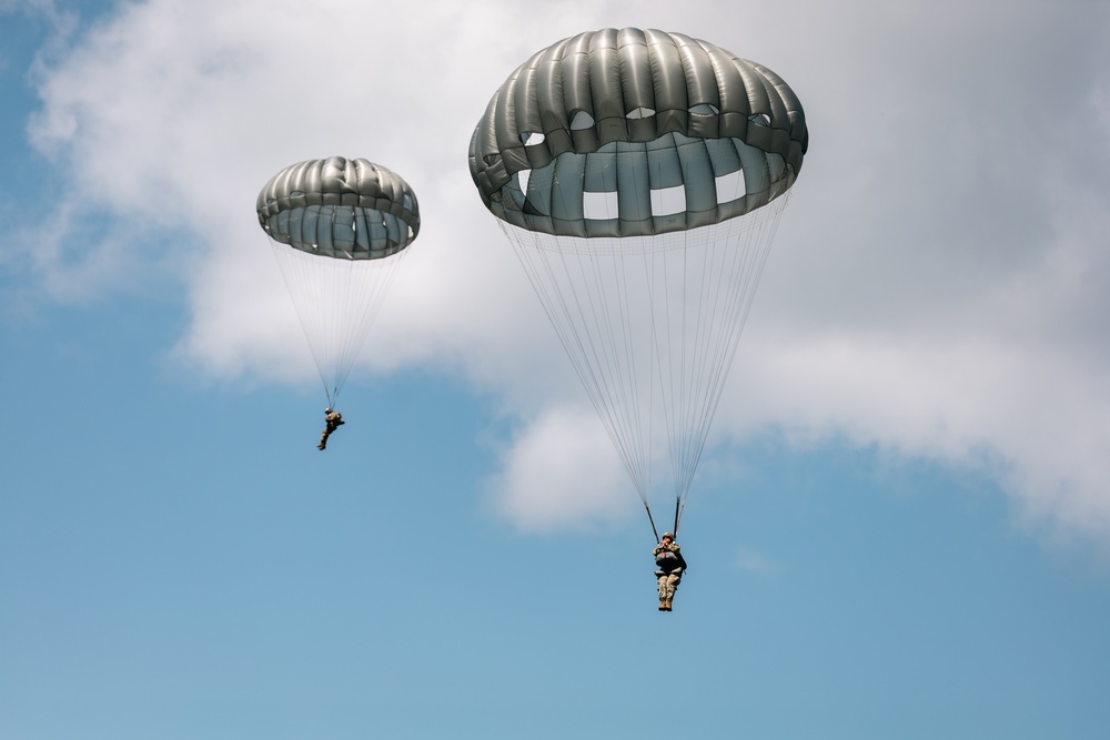 Leapfest 2024: International Airborne Competition Returns to Rhode Island