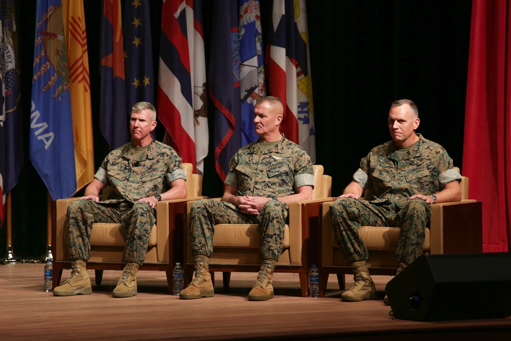 Lt. Gen. Karsten S. Heckl transfers command to Lt. Gen Eric E. Austin during MCCDC Change of Command