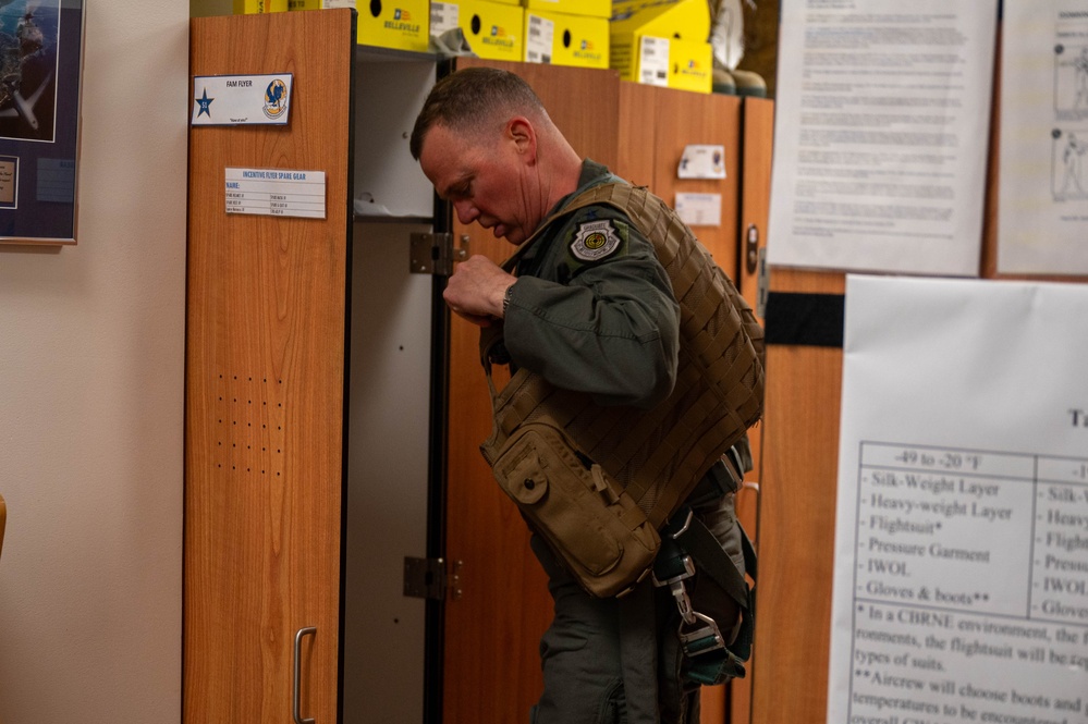 Gen. Guillot takes to the skies at Eielson