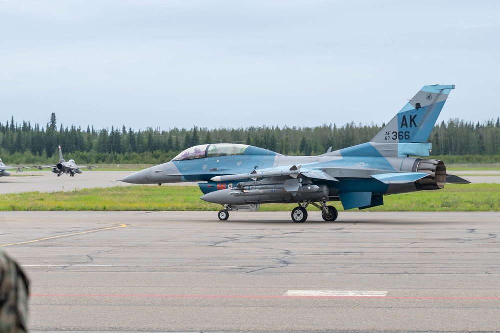 Gen. Guillot takes to the skies at Eielson