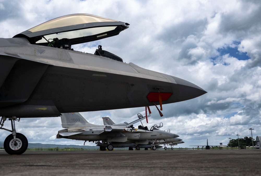 U.S. F-22s Land at Basa Air Base, Philippines during DFE operations