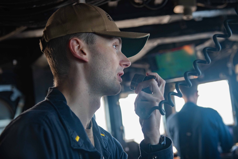 Blue Ridge Sailors Conduct a Sea and Anchor Evolution