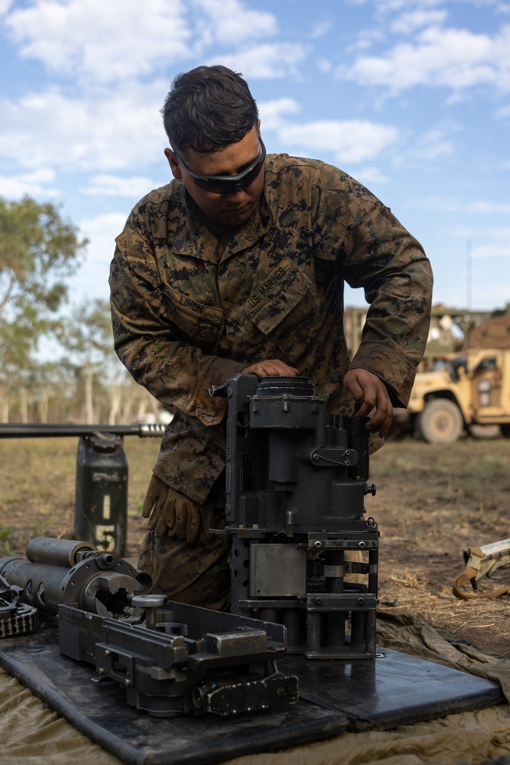 1st LAR Bn. performs weapons maintenance during Exercise Predator’s Run 24