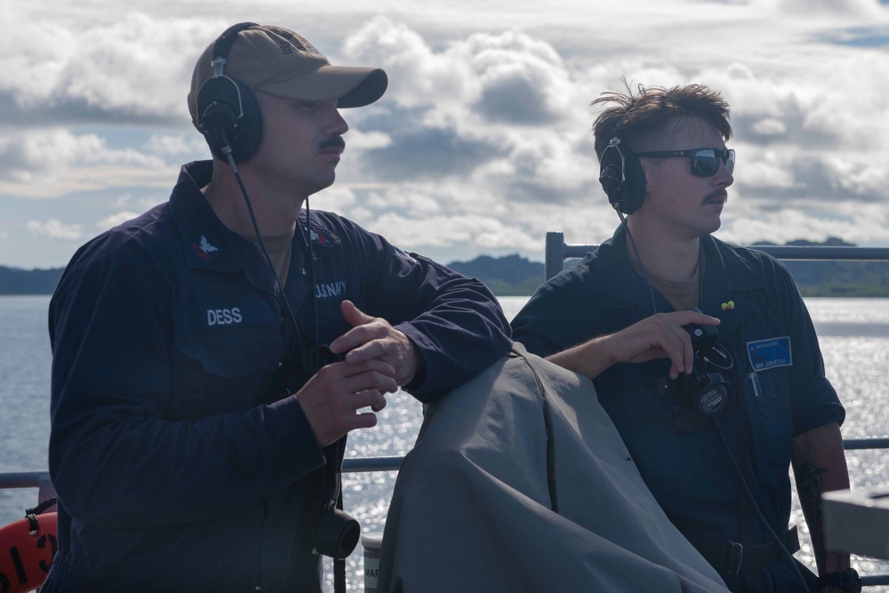 Blue Ridge Sailors Conduct a Sea and Anchor Evolution