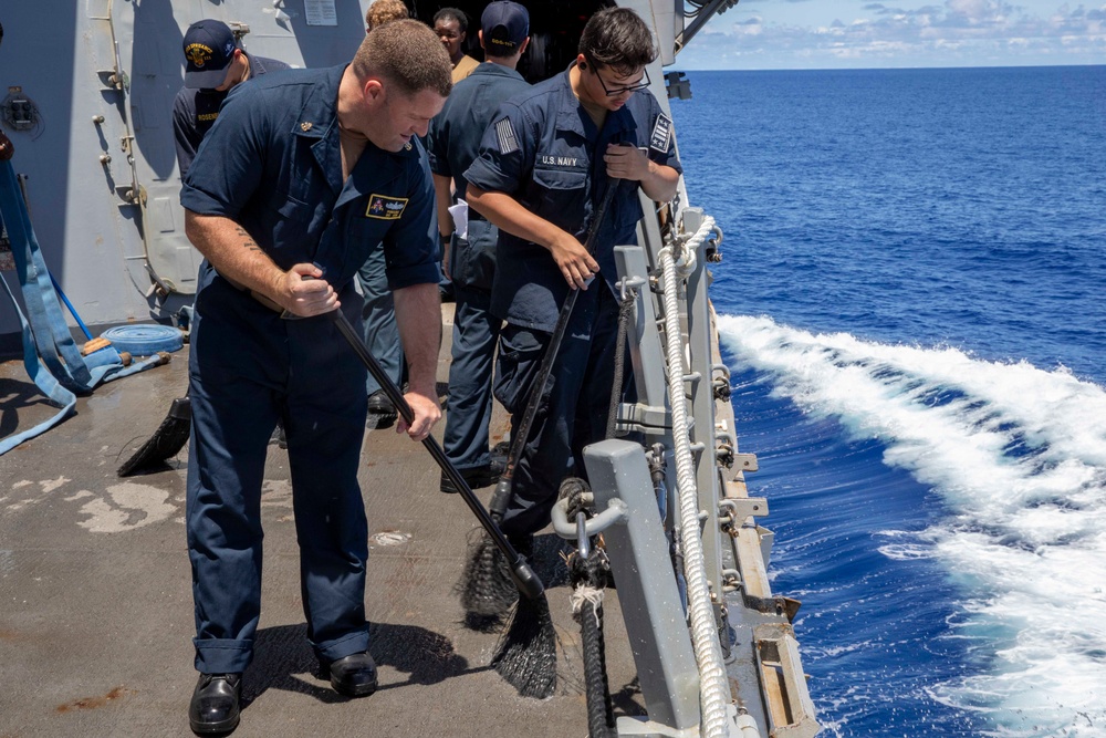 USS Spruance conducts fresh water washdown