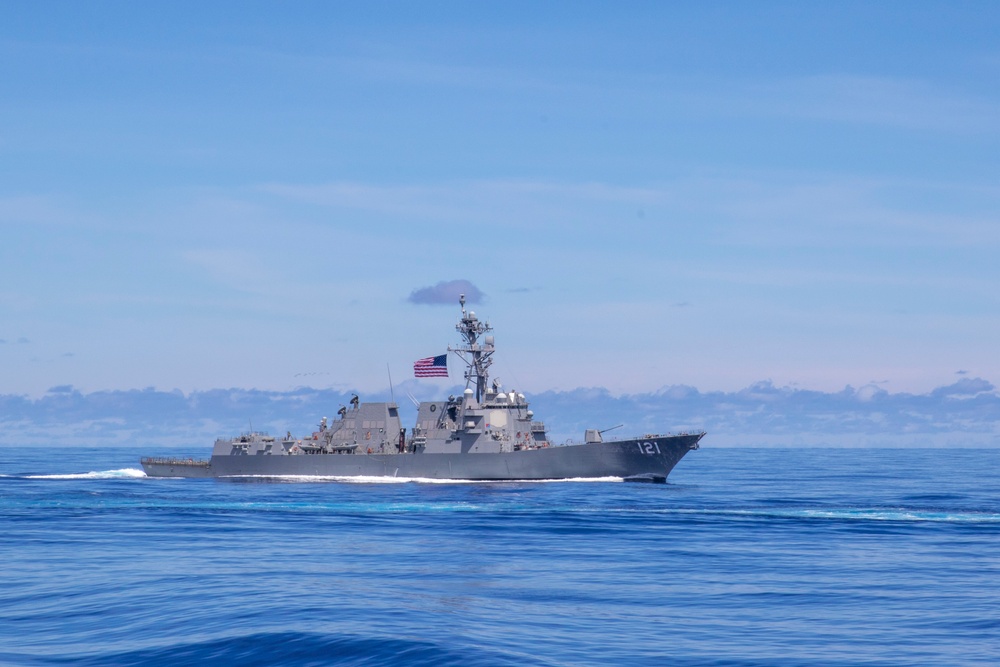 Abraham Lincoln Carrier Strike Group and Cavour Carrier Strike Group sail in the Pacific Ocean