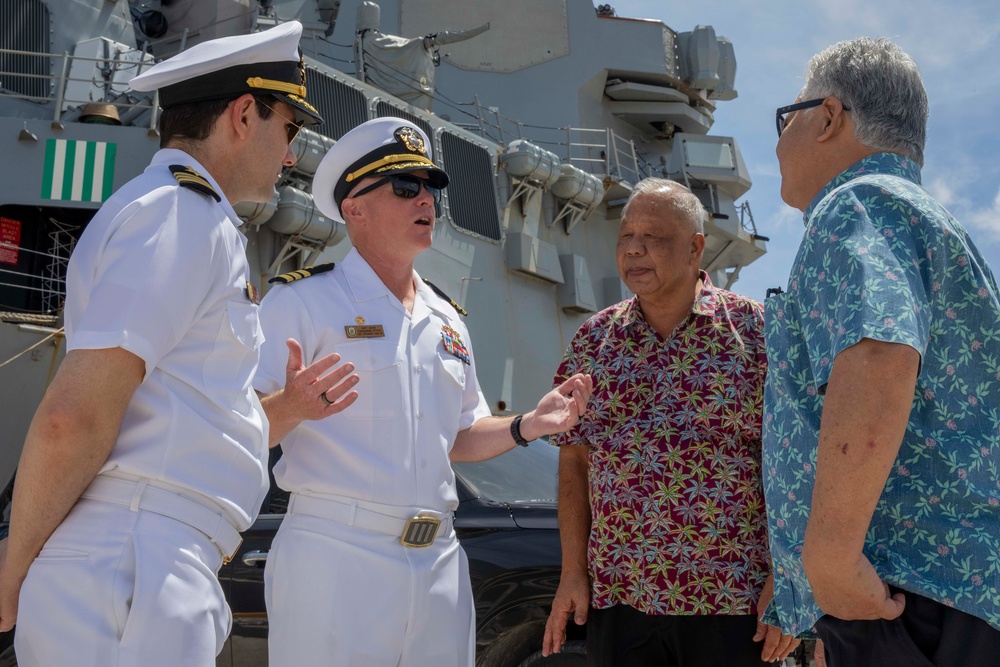 USS Spruance meets with Saipan leadership