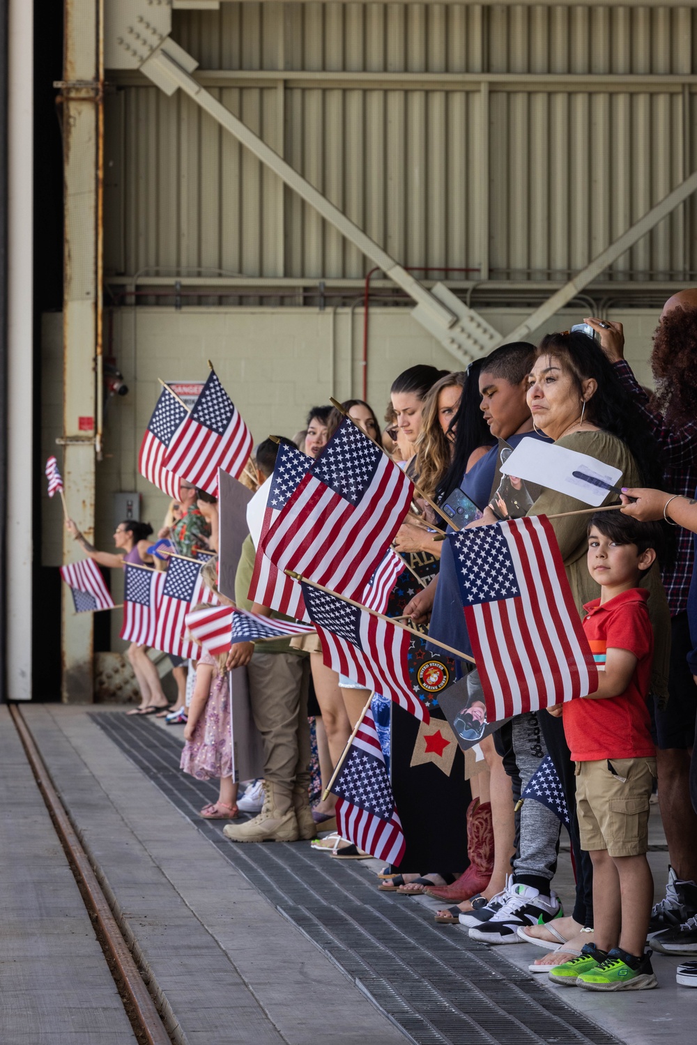 Elements of the 15th MEU return from deployment