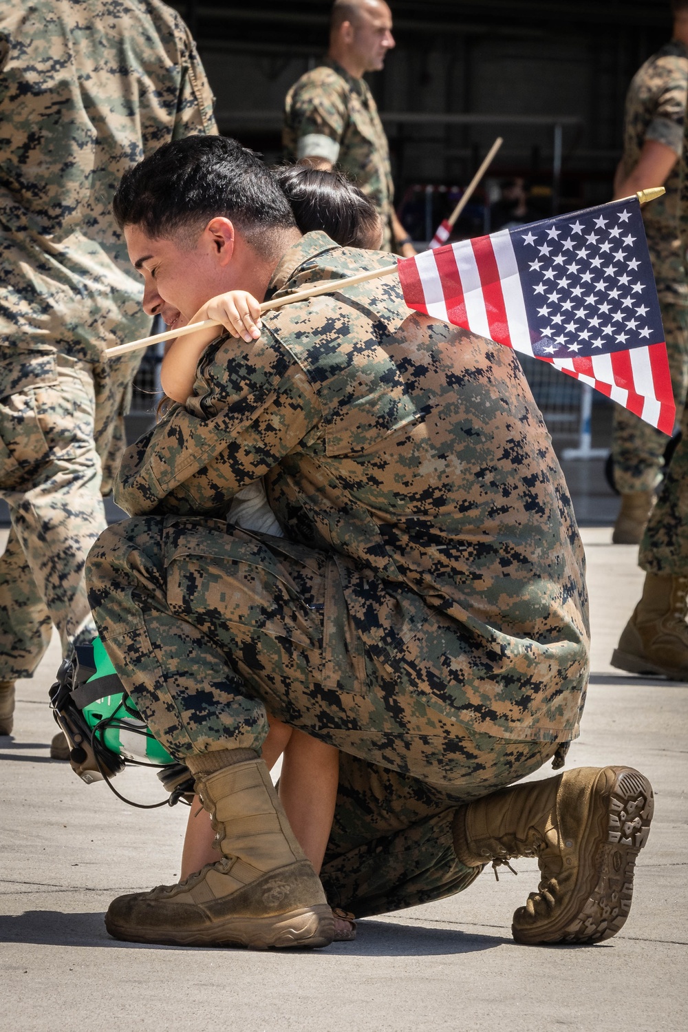 Elements of the 15th MEU return from deployment