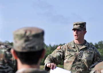 350th CACOM Soldiers qualify with M4 carbines