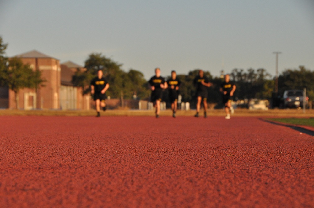 Army Reserve Signal Soldiers power through physical training