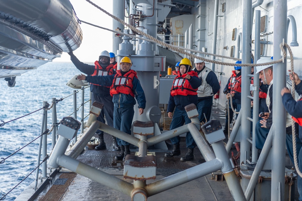 USS Blue Ridge Conducts Small Boat Operations