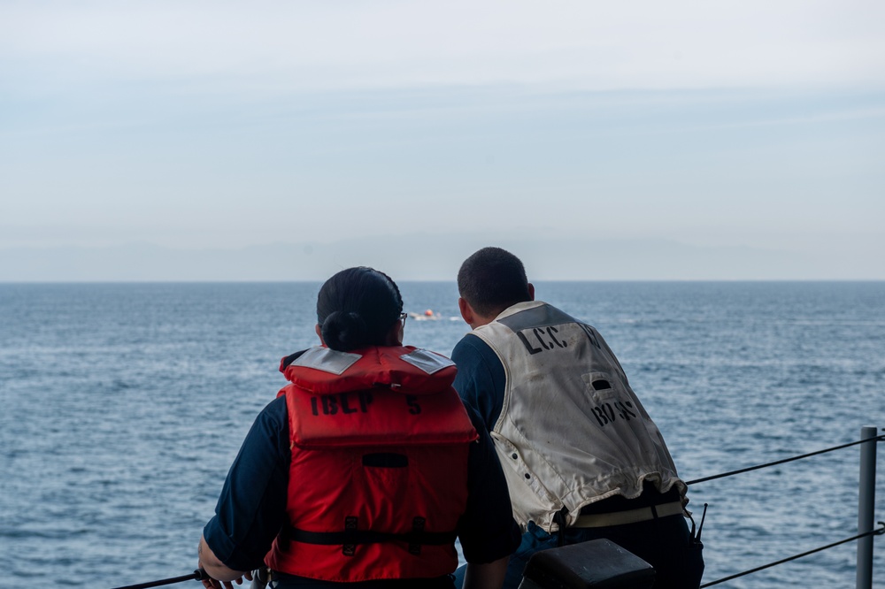 USS Blue Ridge Conducts Small Boat Operations