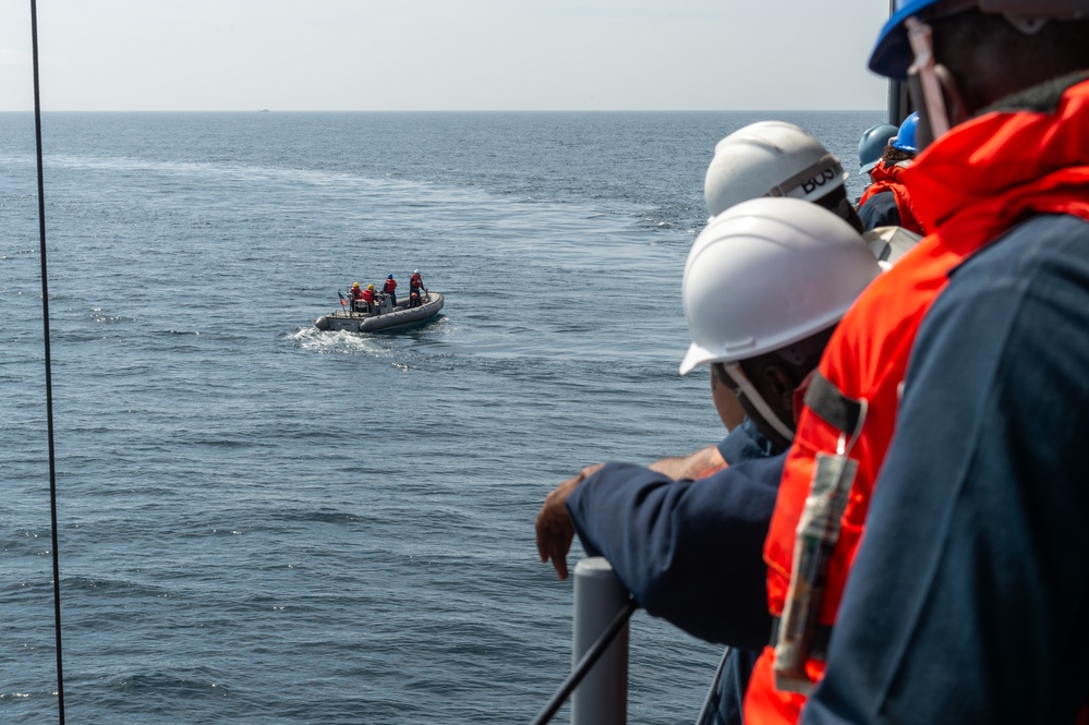 USS Blue Ridge Conducts Small Boat Operations