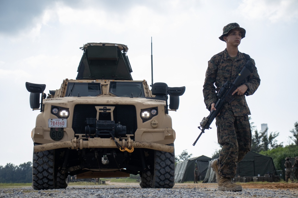 CLB-31 Sets Up Combat Support Service Area