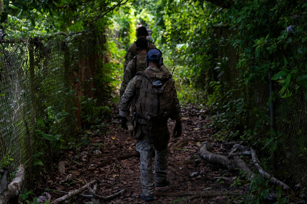 Italian, Air Force SOF conduct PR during EW 24 FTX II