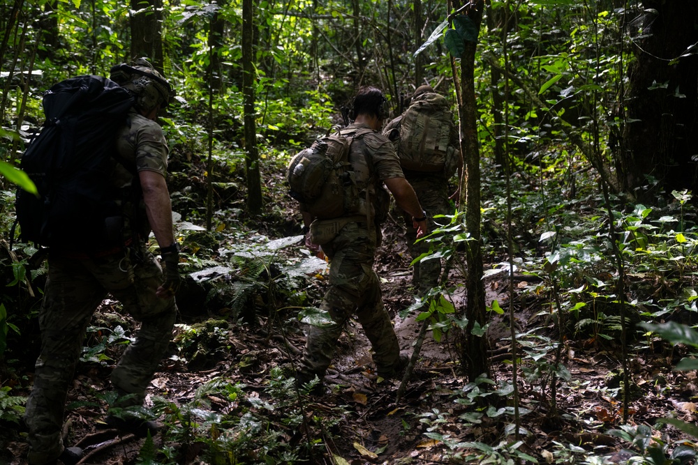 Italian, Air Force SOF conduct PR during EW 24 FTX II