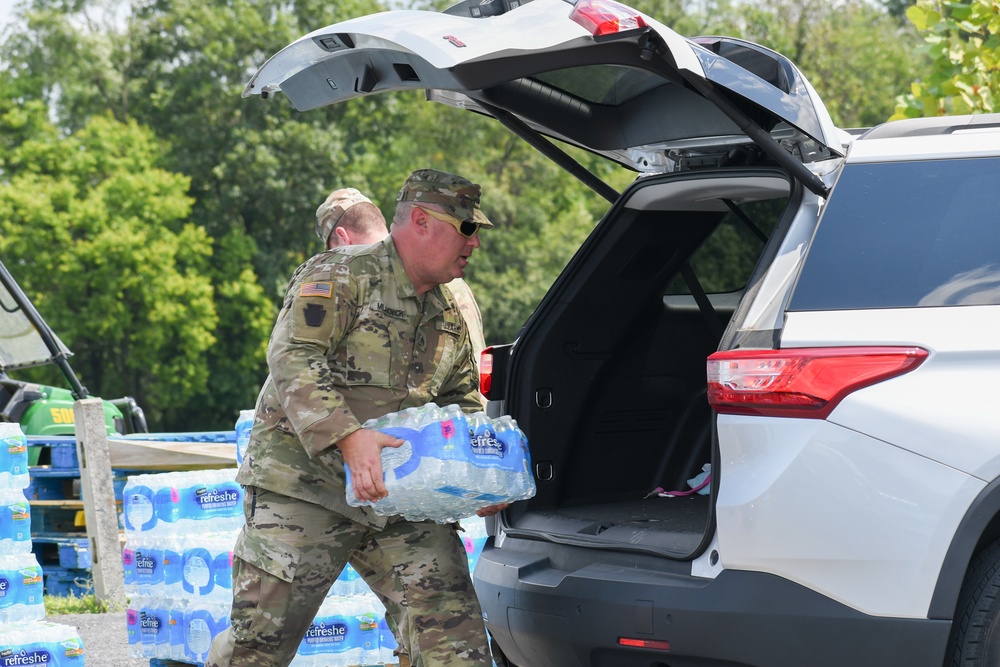 Pennsylvania Army National Guard Soldiers Provide Drinking Water to Local Community