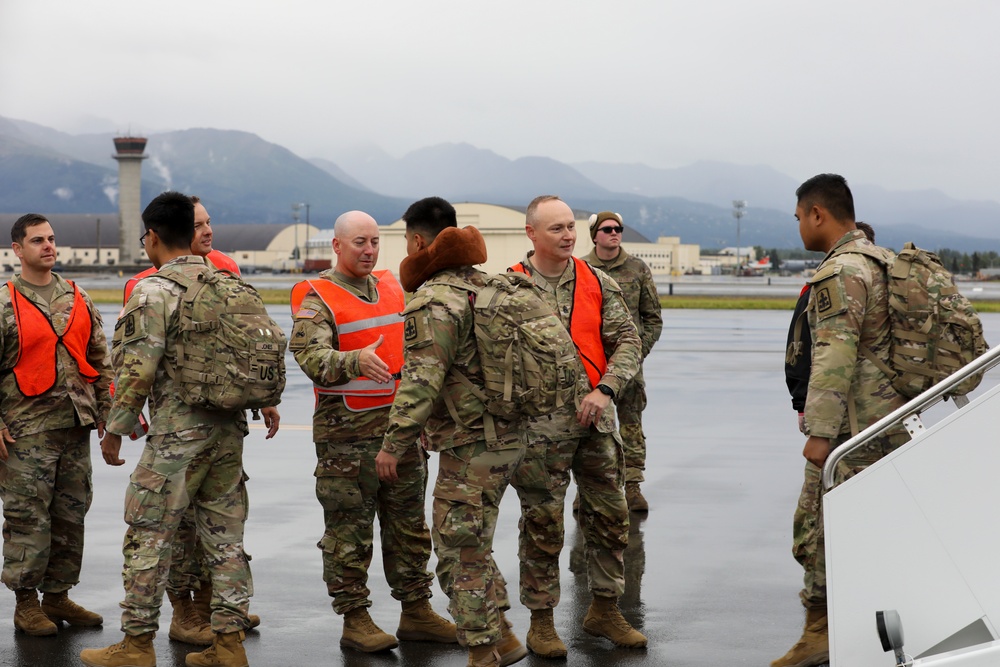 Welcome home: Bison Company Army Guardsmen returns from Kuwait