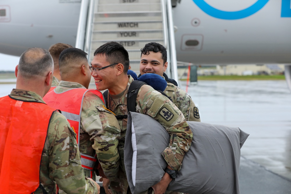 Welcome home: Bison Company Army Guardsmen returns from Kuwait