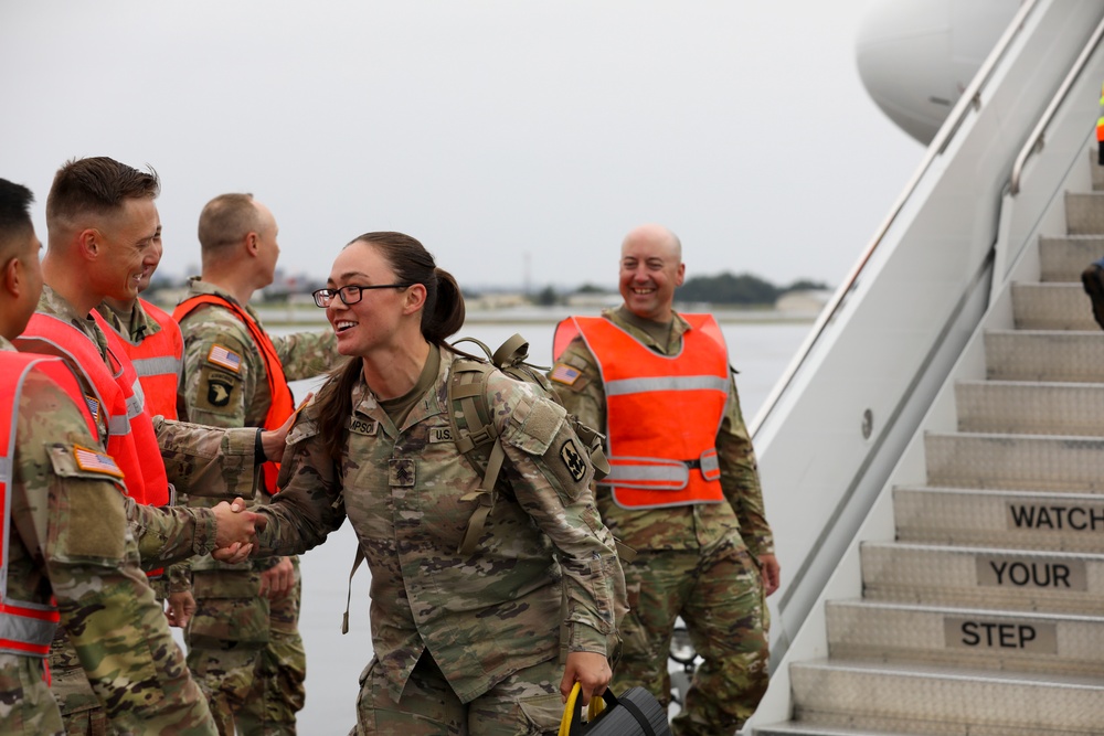 Welcome home: Bison Company Army Guardsmen returns from Kuwait