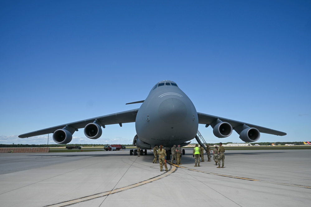 Hot-pit Refueling at Exercise Northern Strike