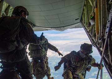 36 AS, JGSDF conduct airdrops over Sendai