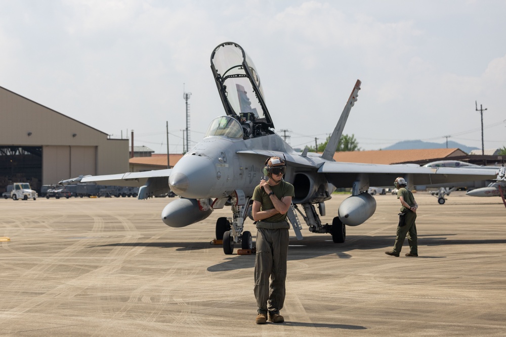 The Fighting Bengals Fly Out of Suwon, South Korea