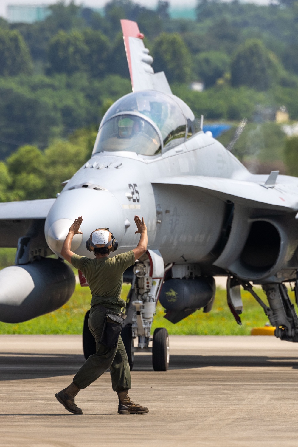 The Fighting Bengals Fly Out of Suwon, South Korea