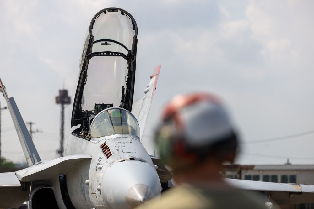 The Fighting Bengals Fly Out of Suwon, South Korea