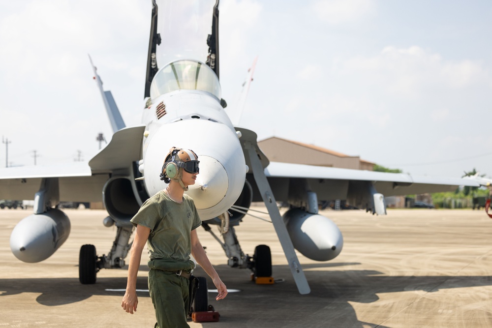 The Fighting Bengals Fly Out of Suwon, South Korea