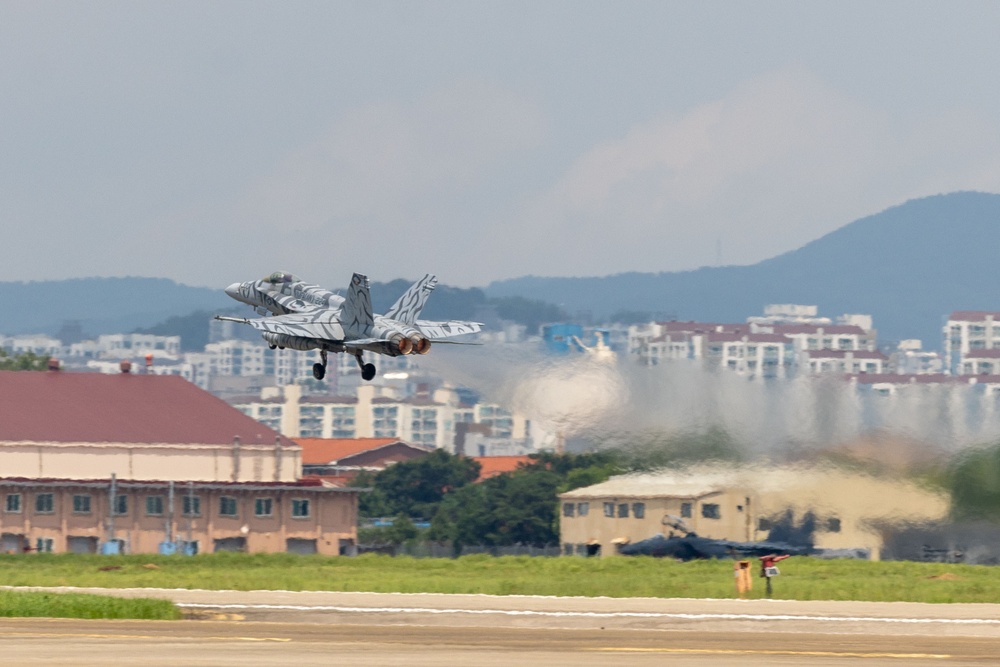 The Fighting Bengals and ROKAF 10th Fighter Wing Fly Out of Suwon, South Korea