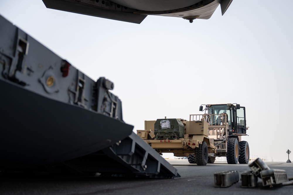 8 EAMS loads equipment onto C-17