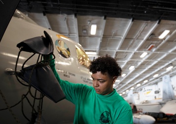 VAW-126 Performs Aviation Maintenance During COMPTUEX