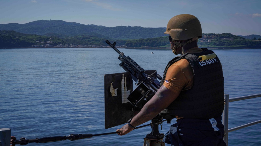 240810 – USS Harpers Ferry Makes Port at Sasebo, Japan